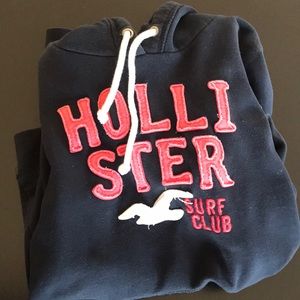 Hollister navy hoodie, size L